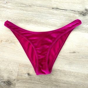 Triangl velvet bikini bottom in magenta / purple / berry color